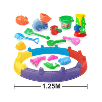 Beach Toys otroški komplet bioplastičnih igralč za peskovnik v obliki gradu (125cm) 18- delni, 1x peskovnik 4-delni, 1x vedro, 1x mlin, 1x prekucnik, 2x grablje, 1x pločevinka, 2x lopate, 6x kalupi