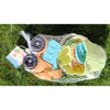 Slika - Beach Toys otroški komplet bioplastičnih igrač za peskovnik 11-delni -tovornjak, vedro, zalivalka, grablje (grablje), lopata, 6 kalupov za pesek
