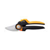 Slika - Fiskars PowerGear Bypass Pruner M P921 vrtne škarje za obrezovanje vej do 24 mm, črno/oranžne (1057173)