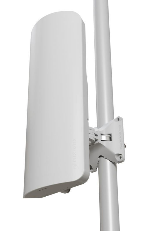 Slika - Mikrotik mANTBox ax 15s LAN, 2,4 GHz/5 GHz, Max 15 dBi, Zunanja antena L22UGS-5HAXD2HAXD-15S